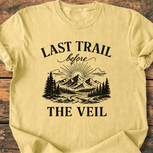 Last Trail Before The Veil Bachelorette - Premium Vintage Tee