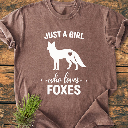 Just A Girl Who Loves Foxes - Vintage Wash Tee