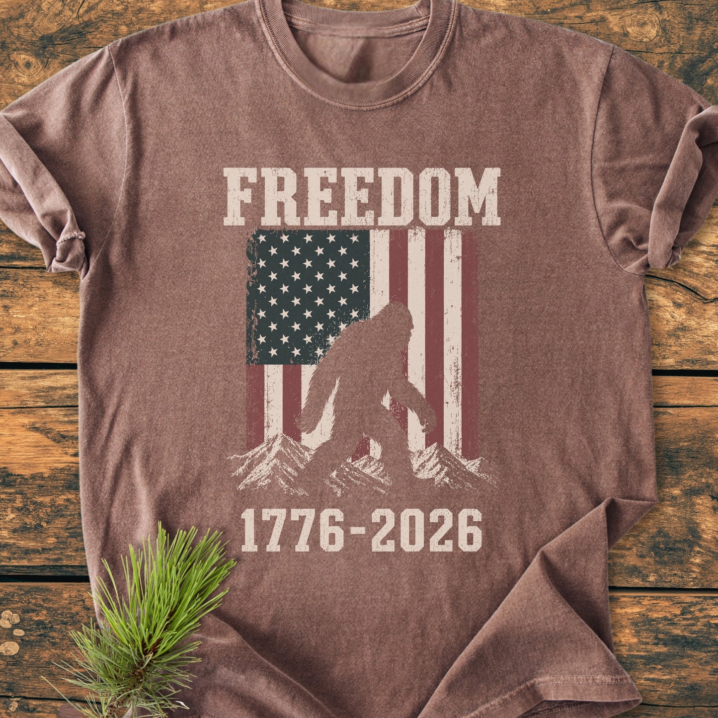 Freedom Bigfoot - Premium Vintage Tee