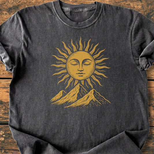 Sun And Mountains - Premium Vintage Tee