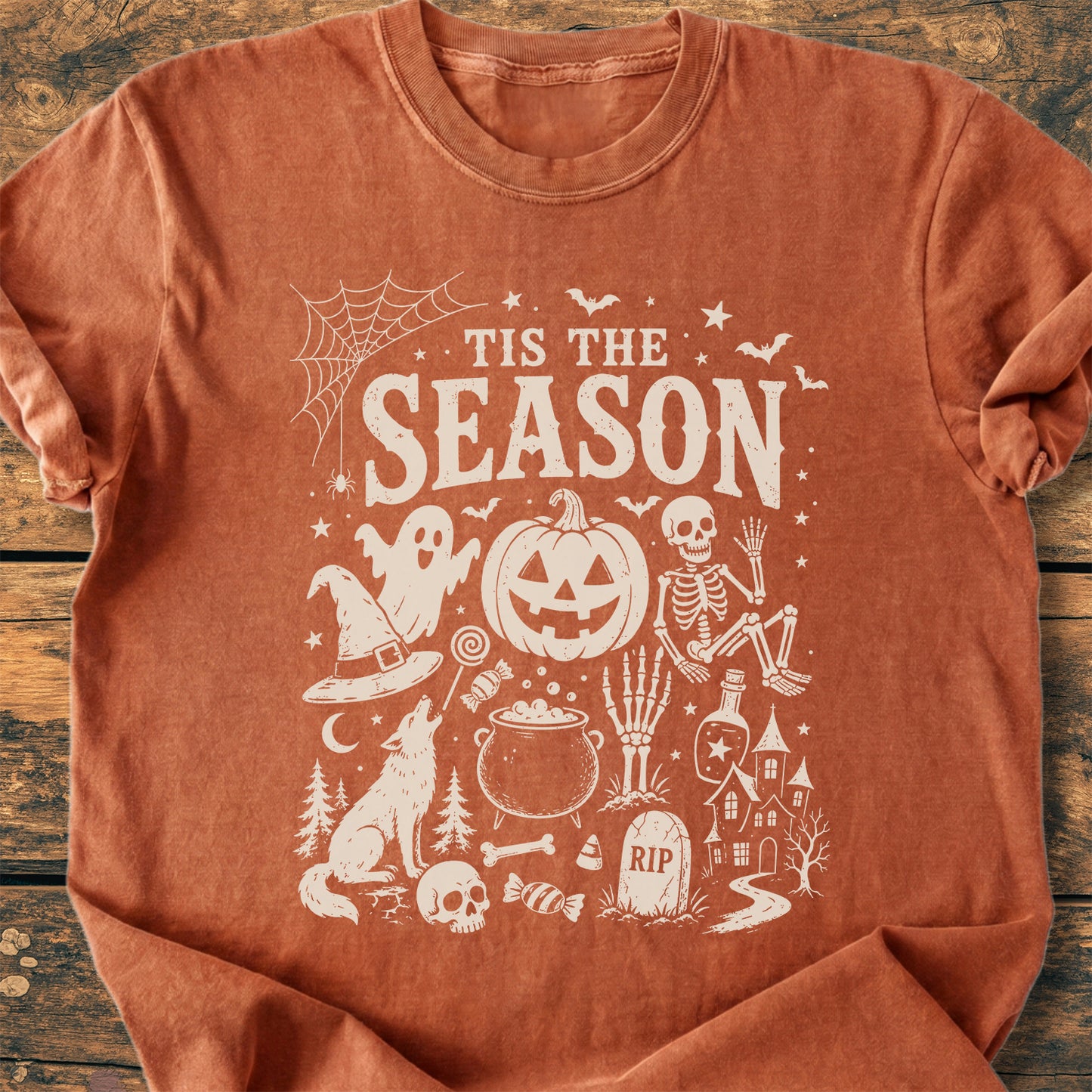 Tis The Season Halloween - Premium Vintage Tee